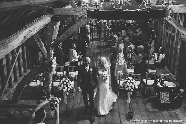 5 Fabulous Reasons to have a Barn Wedding Venue_0003